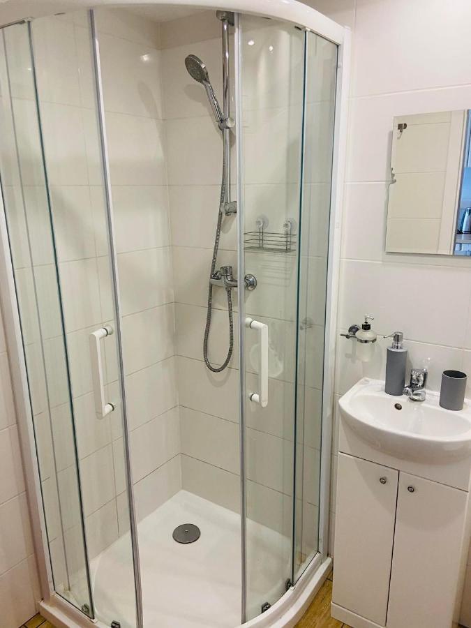 Apartament Przy Zdrojowej 시에초시네크 외부 사진